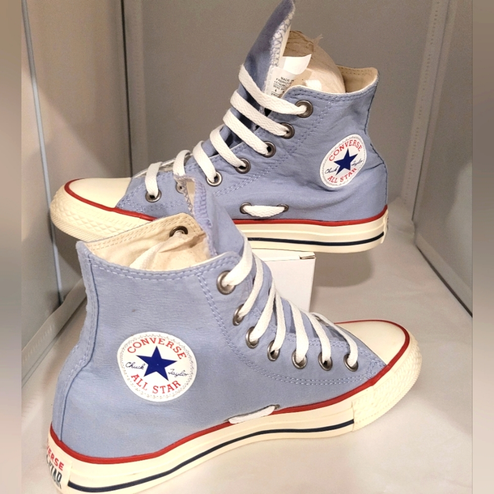 Converse - Picture 3 of 6
